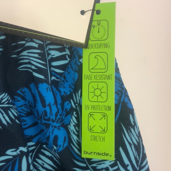 SwimTrunks NWT Lg (14-16) swim trunks mesh liner - Picture 9 of 9